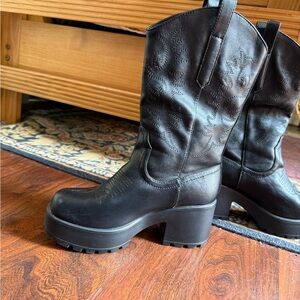 Black Women's Cowboy Boots